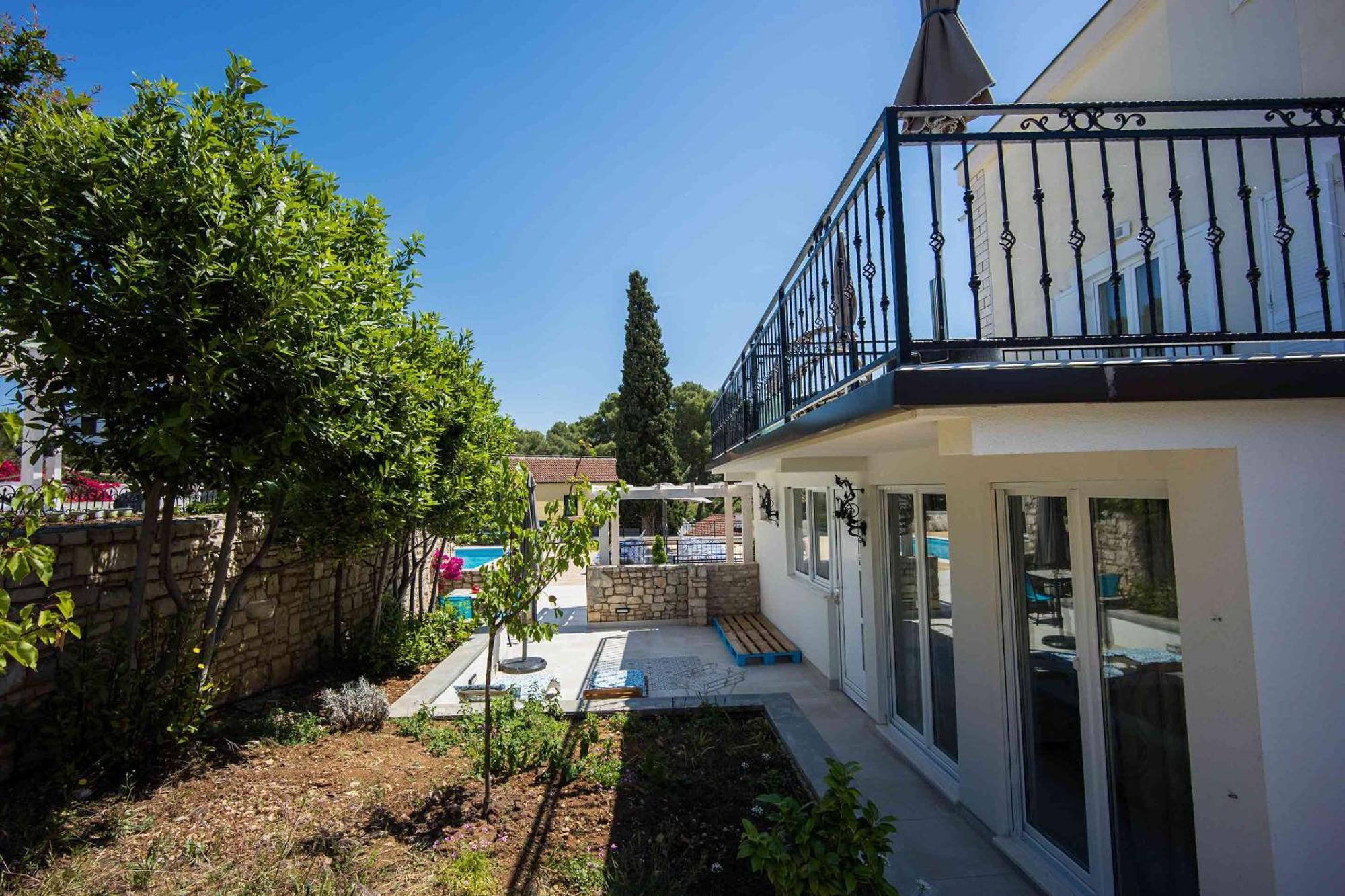 Boutique Guesthouse Sveti Petar, On The Beach, Heated Pool & Boat Berth - Adult Only Necujam Exterior photo